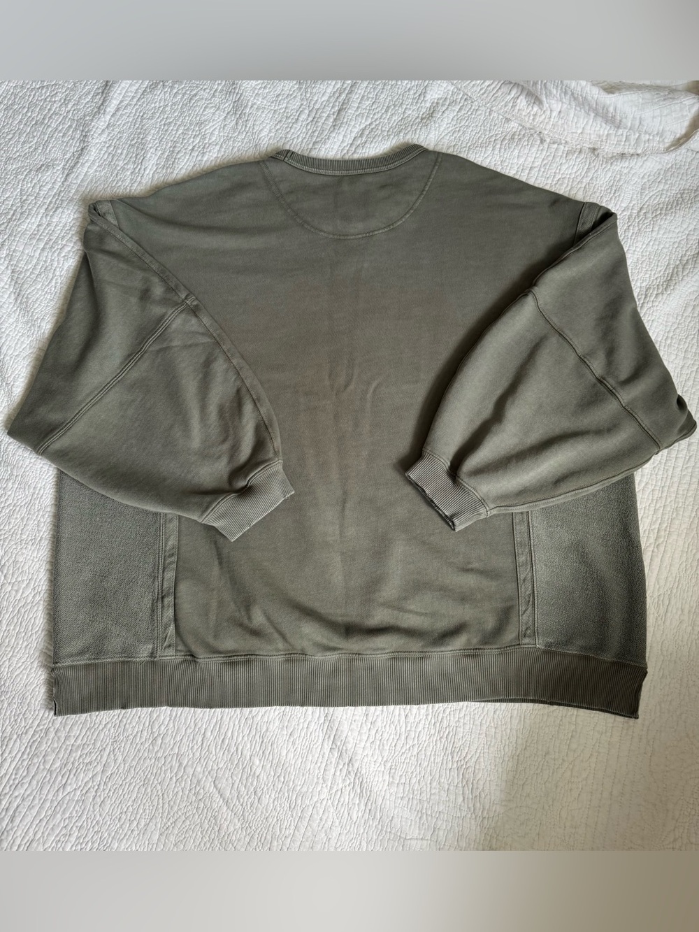 Aerie Women’s Olive Crewneck Oversized Sweatshirt, XXL - Picture 2 of 7